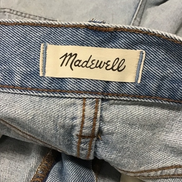 Madewell The MomJean Short in Byers Wash Ripped Edition. - Picture 8 of 11